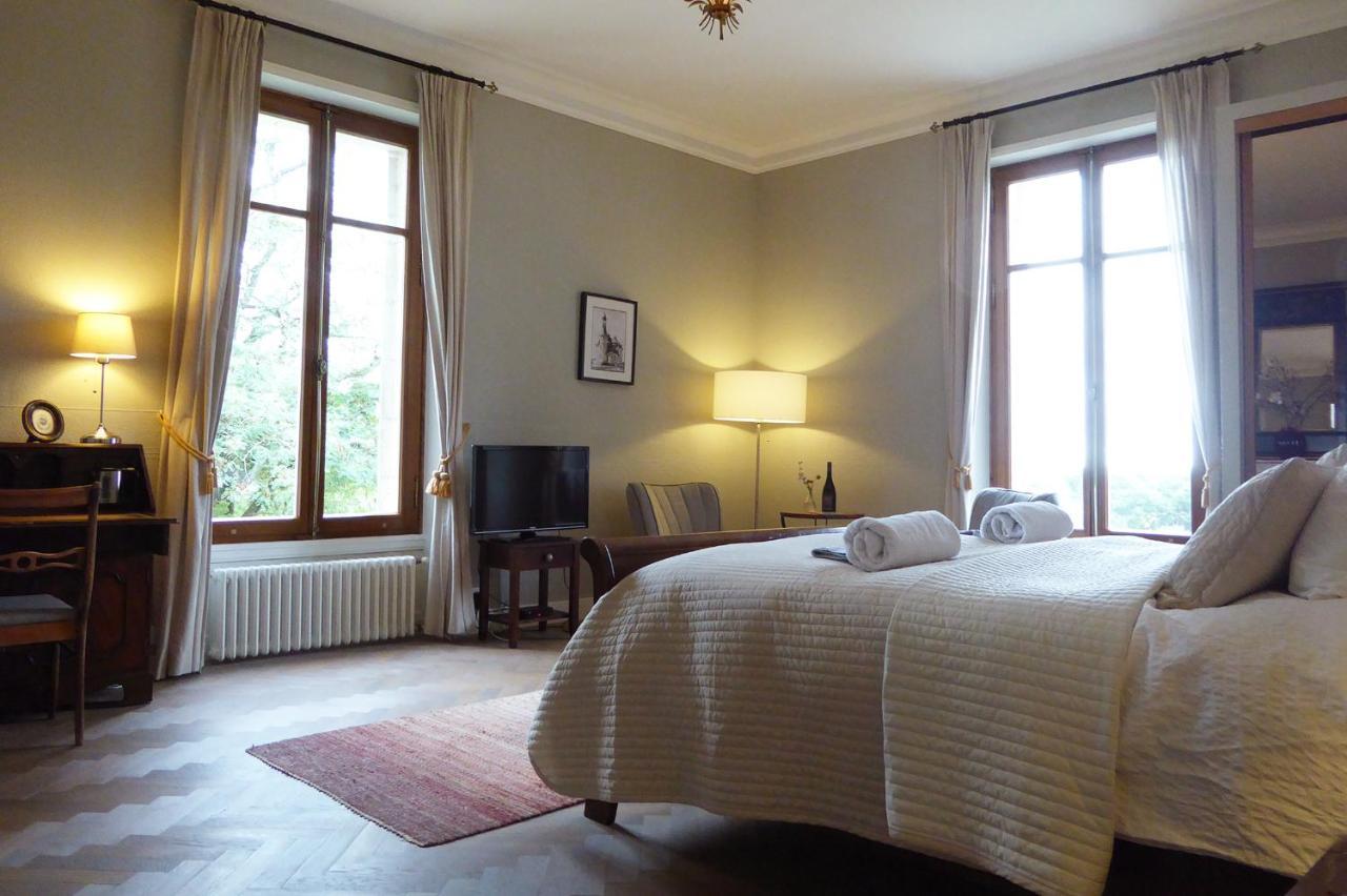 Chateau Breduriere Moutiers-sur-le-Lay Bagian luar foto