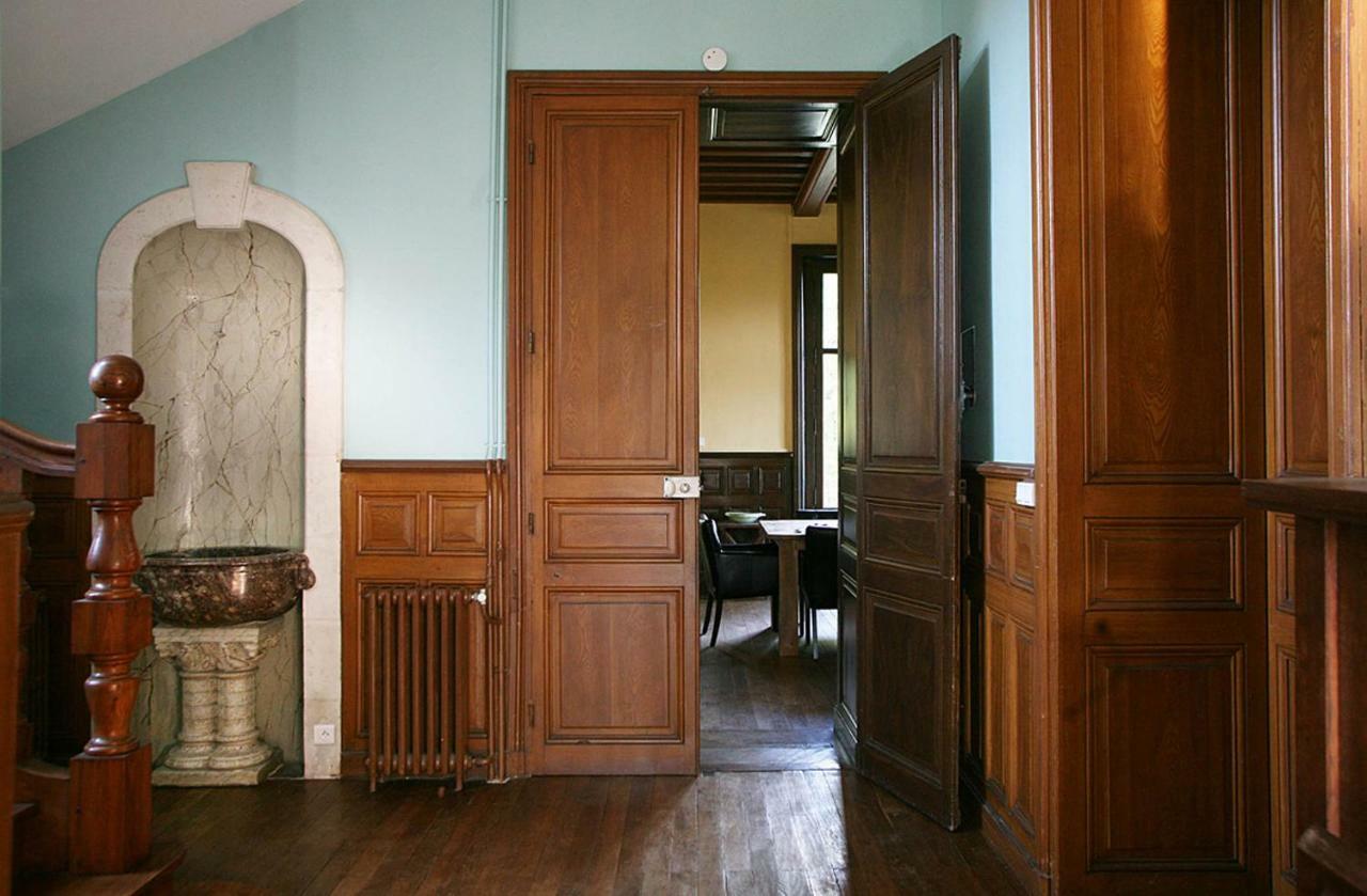Chateau Breduriere Moutiers-sur-le-Lay Bagian luar foto